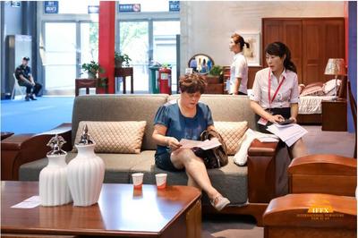 第十八届西安国家家具博览会盛装启幕，餐饮服务全面升级